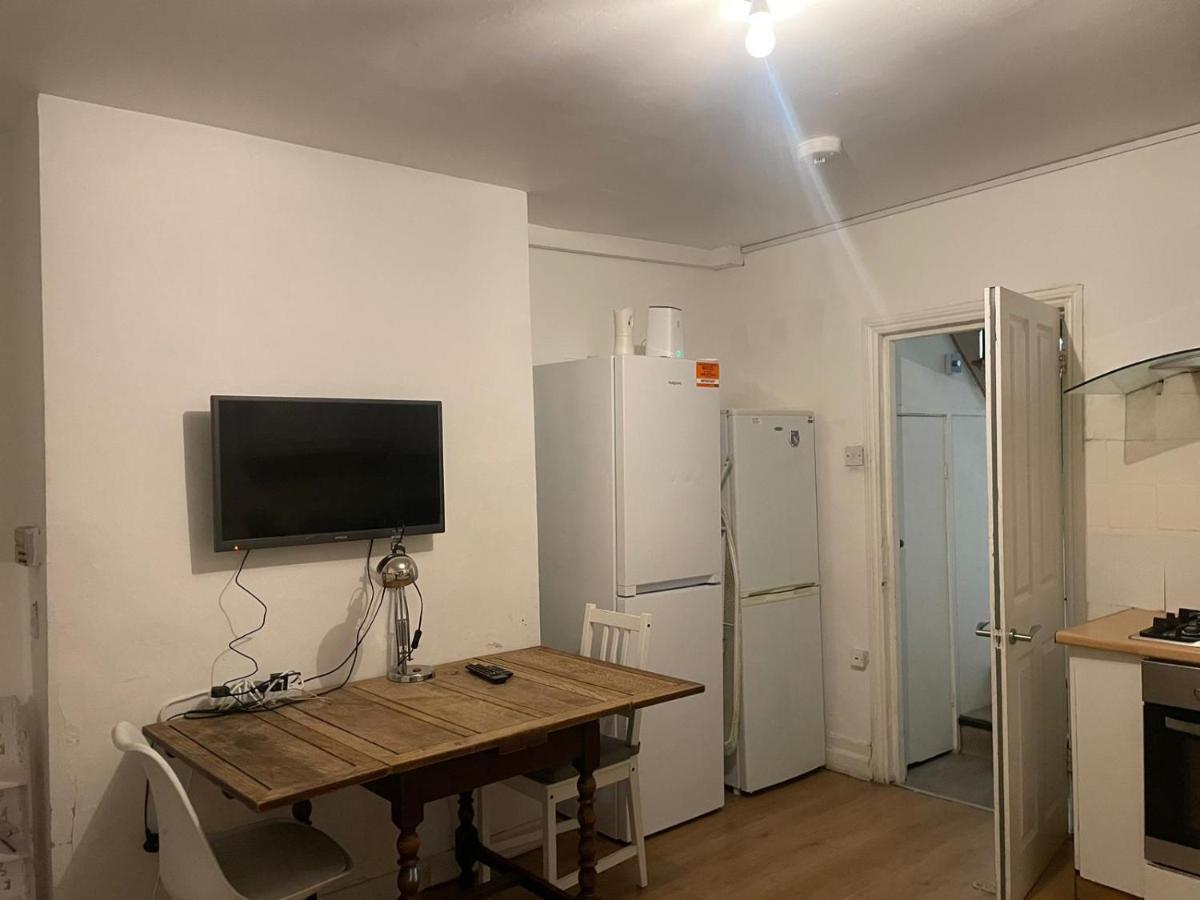 Balham, South London Spacious Guest House 5, 6 Rooms Available 외부 사진
