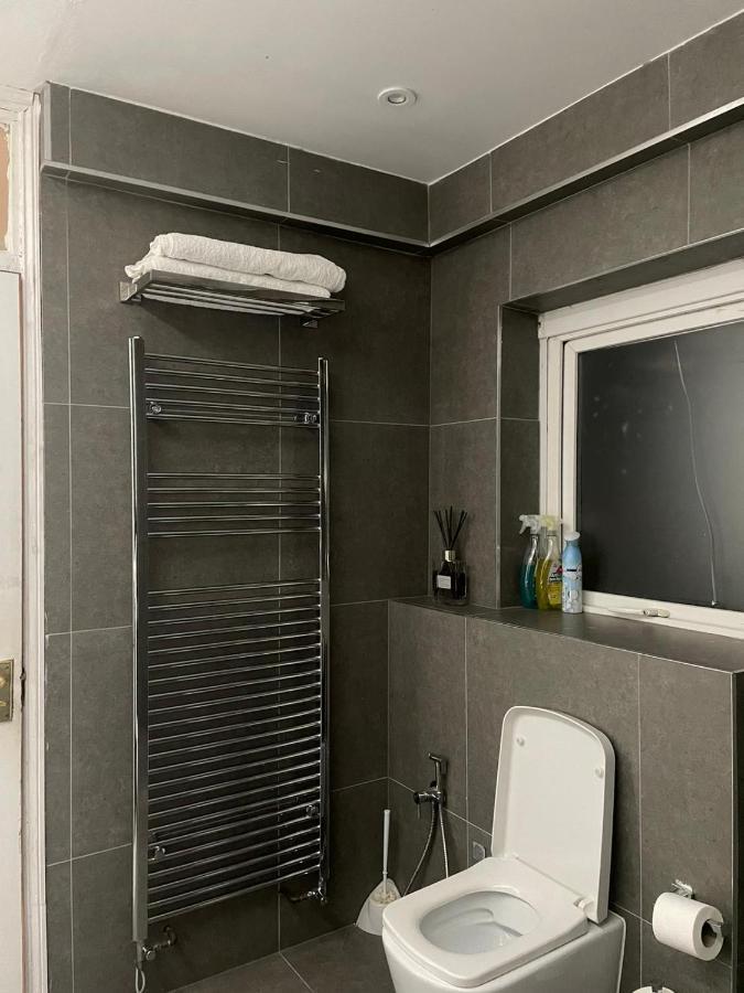 Balham, South London Spacious Guest House 5, 6 Rooms Available 외부 사진
